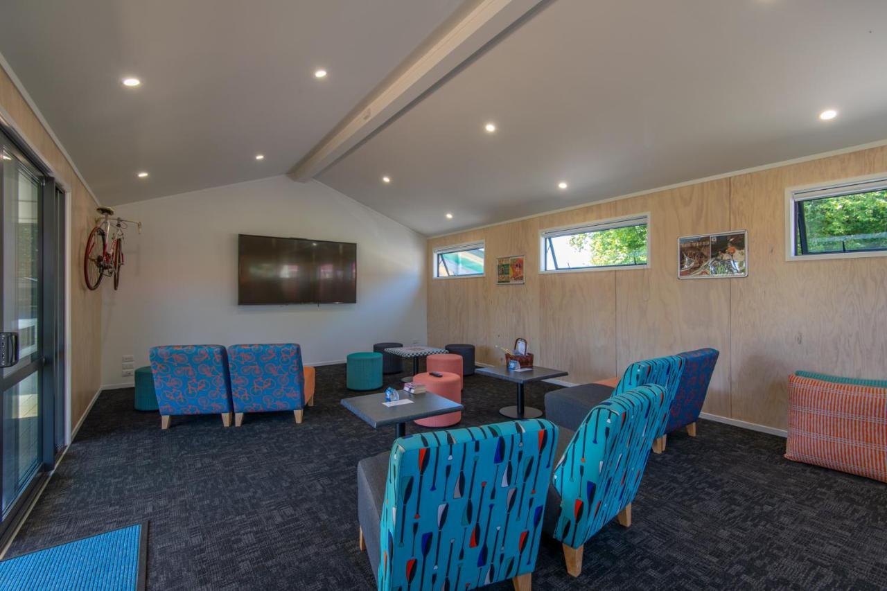 Cambridge Top 10 Holiday Park Екстер'єр фото