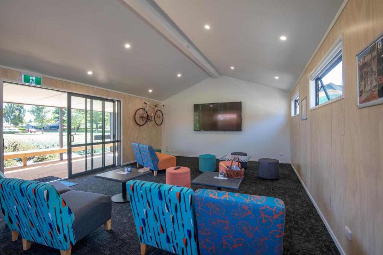 Cambridge Top 10 Holiday Park Екстер'єр фото